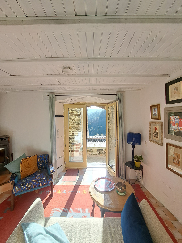 Photo 3 - Entrée et espace cosy