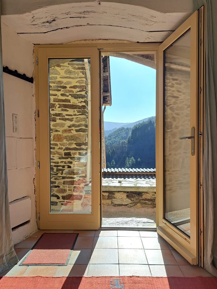 Photo 7 - Entrée et vue nature